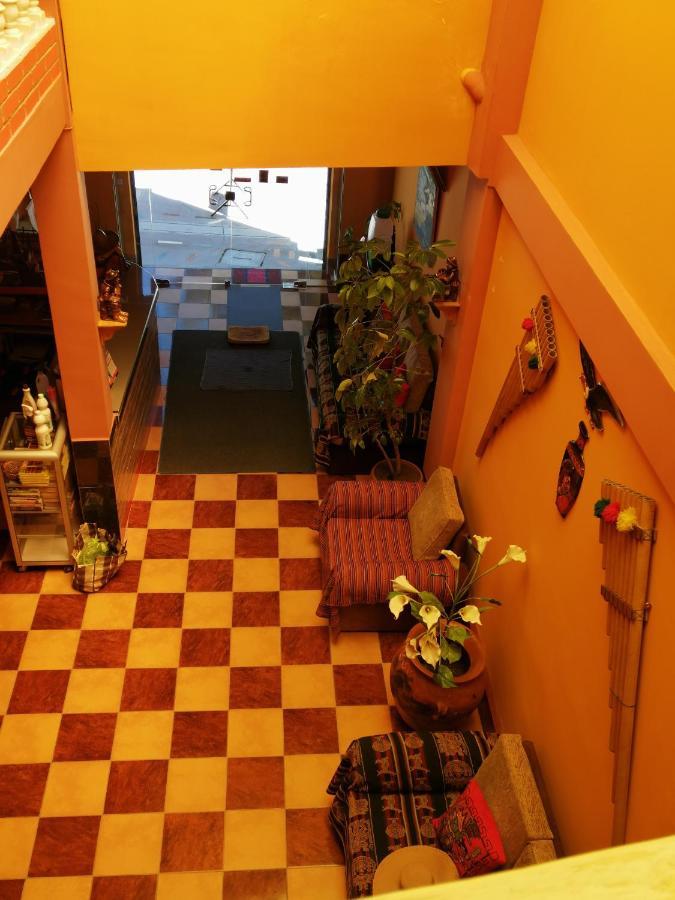 Olas Del Titicaca Backpackers Hostel コパカバーナ エクステリア 写真