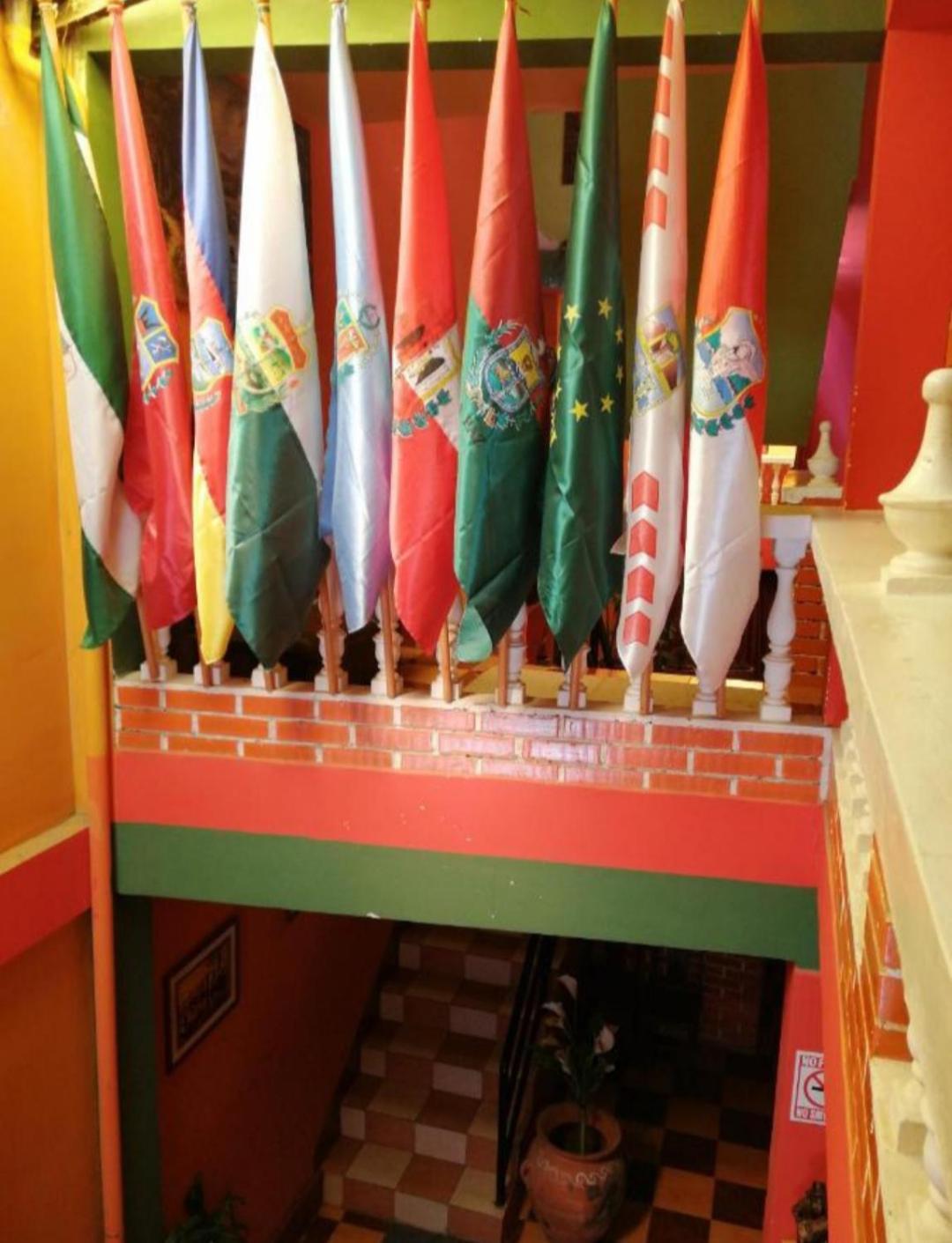 Olas Del Titicaca Backpackers Hostel コパカバーナ エクステリア 写真