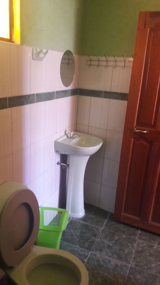 Olas Del Titicaca Backpackers Hostel コパカバーナ エクステリア 写真
